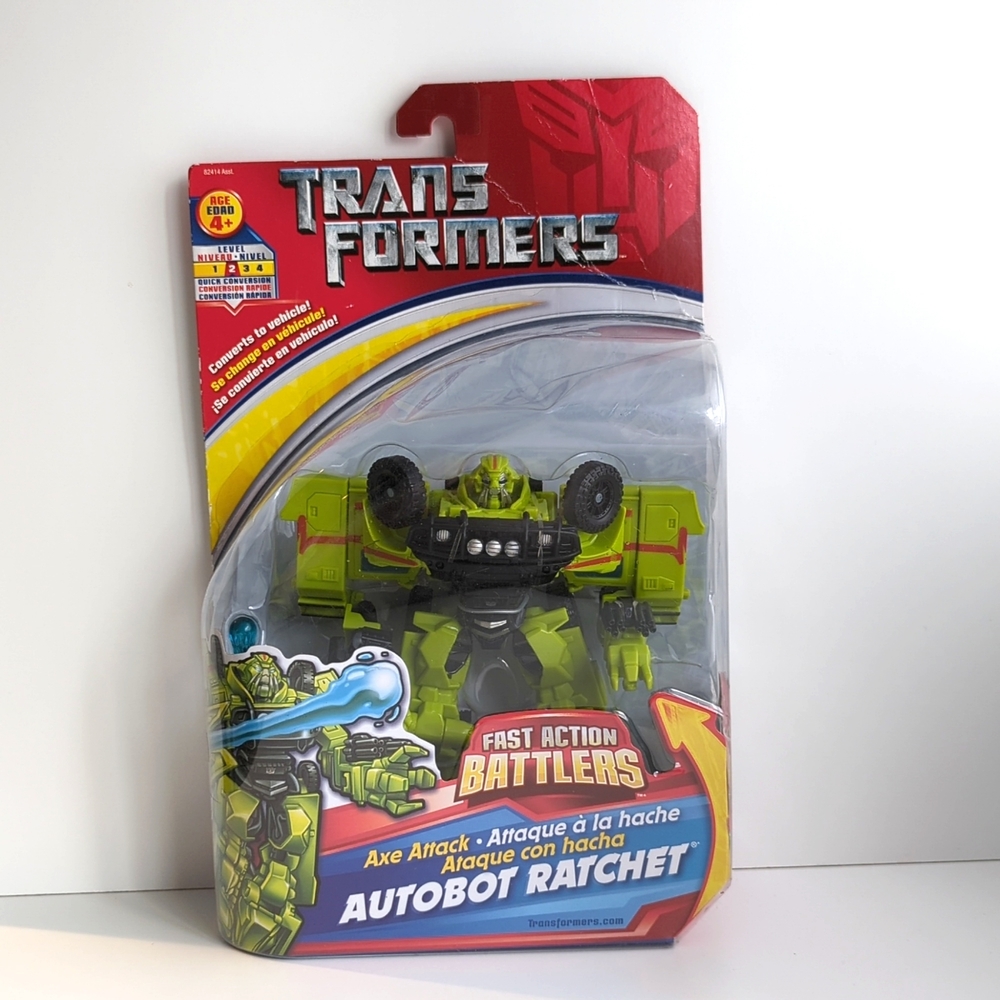 TRANSFORMERS | Autobot Ratchet Axe Attack (NEW)